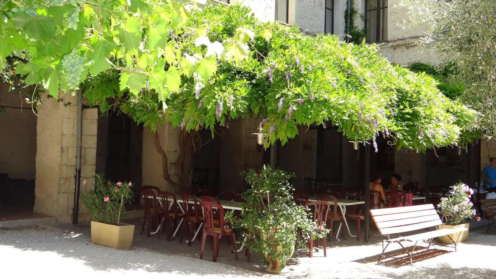 Le Cloitre Des Dominicains Aparthotel Buis-les-Baronnies