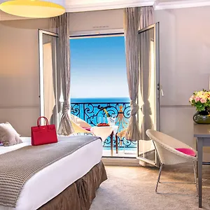 Le Royal Promenade Des France