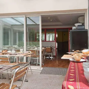 Adagio Access Prado Périer France